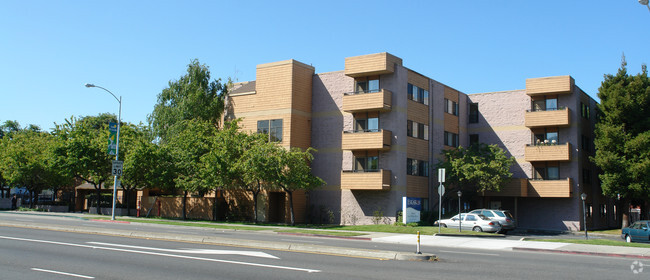 Foto del edificio - Eskaton Hazel Shirley Manor