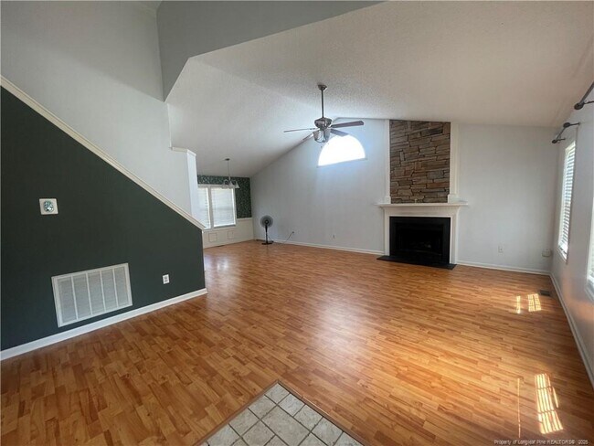 Building Photo - 4005 Toccopola St