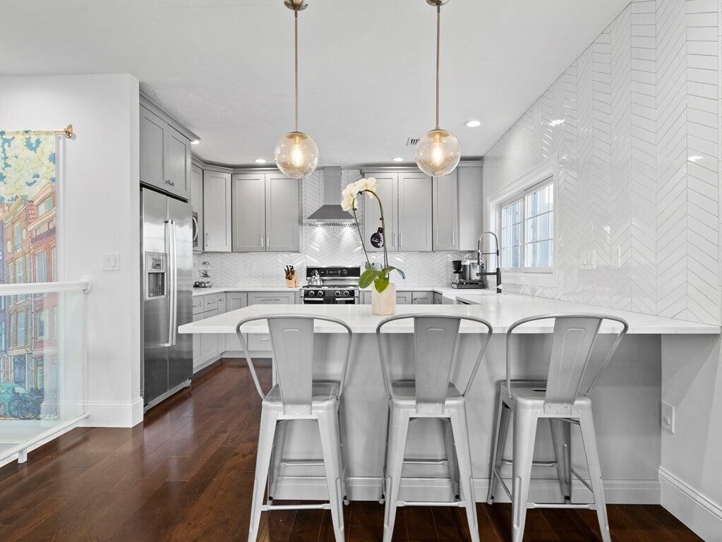 Foto principal - 572 Freeport St