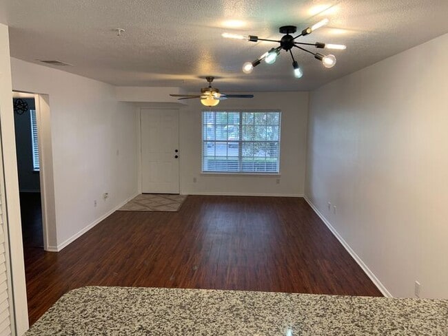 Photo - Beautiful 2/2 Condo In Hunter's Reserve! Near UCF!