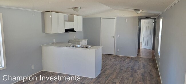Building Photo - 2 br, 2 bath House - 667 Unit 6 Webb Road