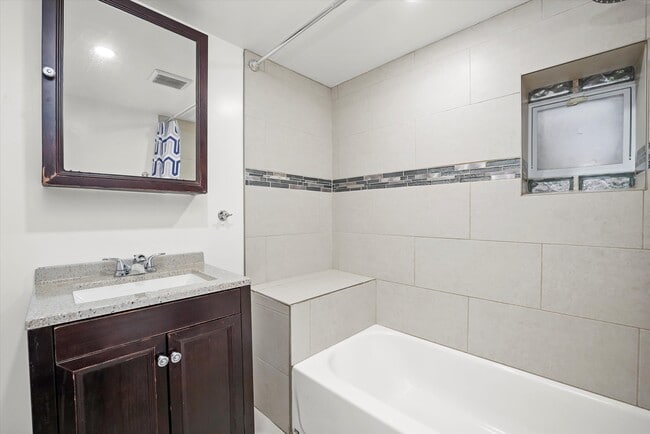 Foto del edificio - 3353 W Evergreen Ave