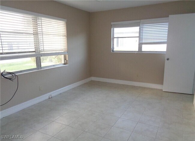 Foto del edificio - 4611 SE 4th Pl