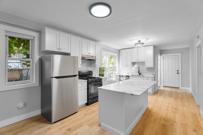 Foto del edificio - 1406 N Kildare Ave