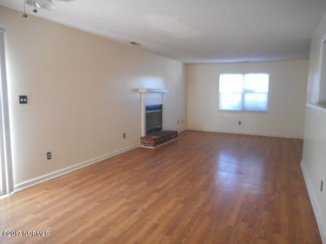 Building Photo - 388 Riggs Rd