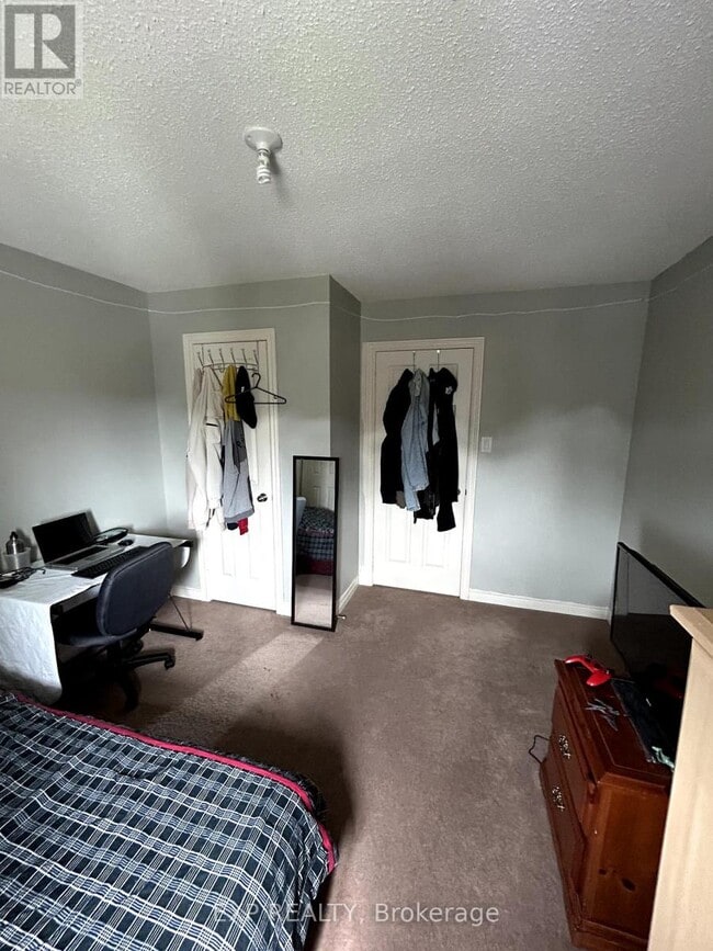 Building Photo - 26 Stammers Dr
