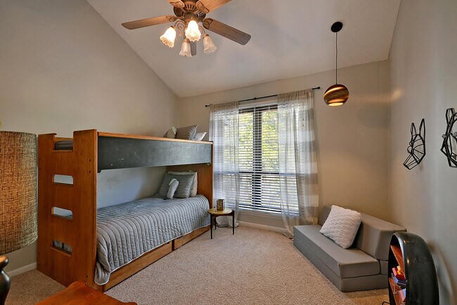 Foto del edificio - 37 Brighton Cir