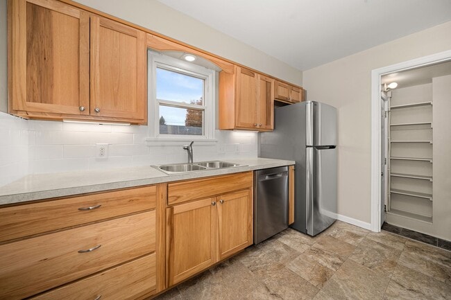 Foto del edificio - Newly renovated 3bd 2bath Shadle Rancher M...