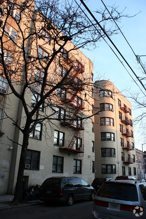 2515 Davidson Ave, Bronx, NY 10468 Apartments in Bronx, NY