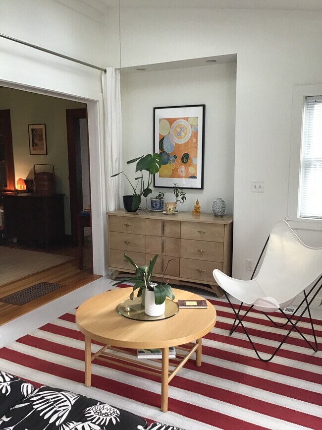 Sunroom - 399 Windsor Ave