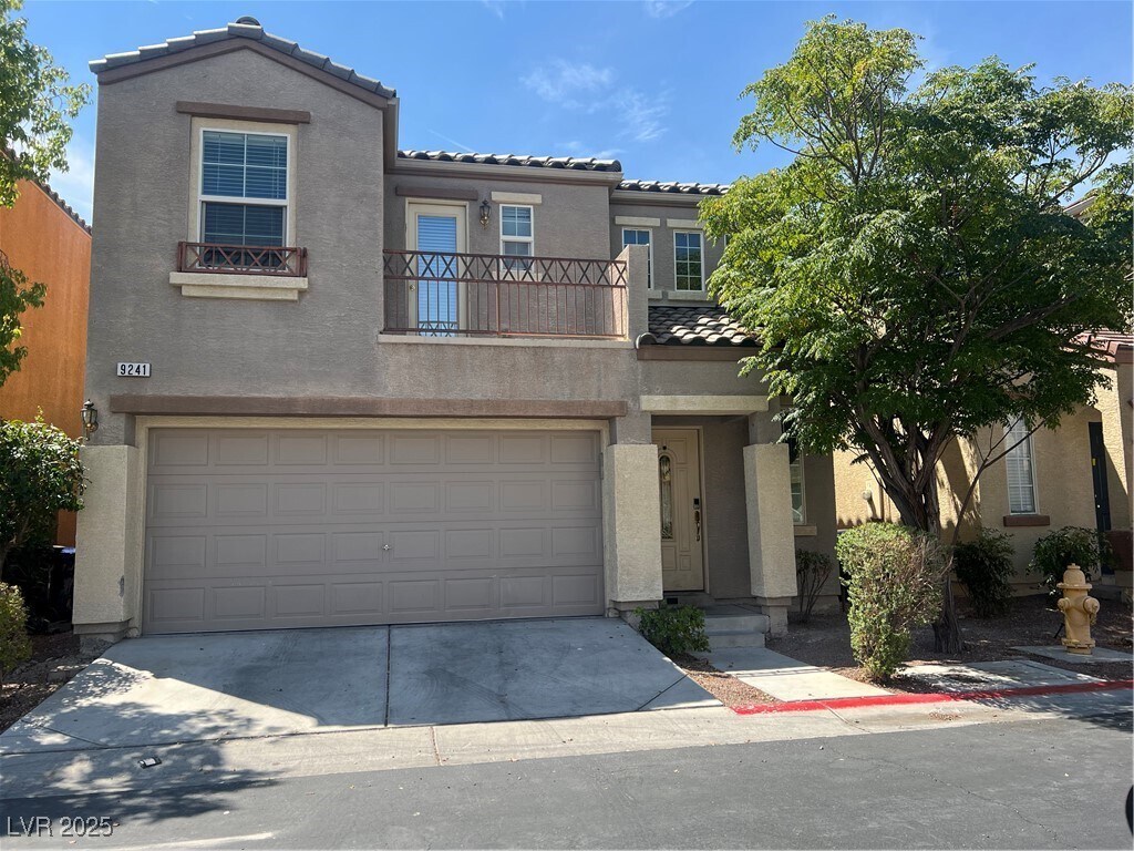 Foto principal - 9241 Nerone Ave
