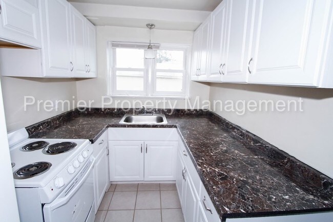 Foto del edificio - 1324 Potomac Ave