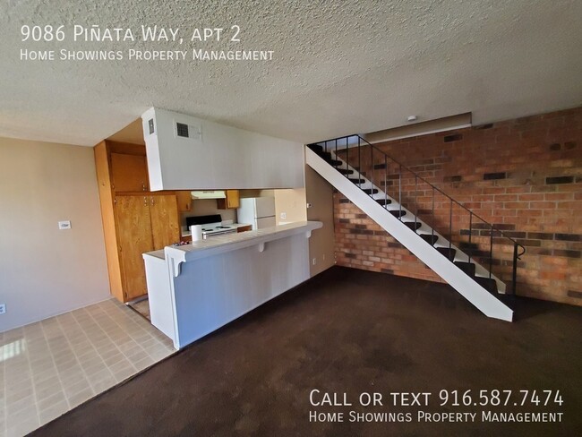 Building Photo - Pinata Way APT 2,