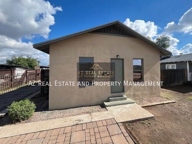 Foto del edificio - 3809 N 9th Pl