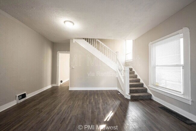 Foto del edificio - 101 N State Ave