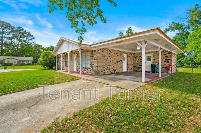 Foto del edificio - 329 Springdale Cir