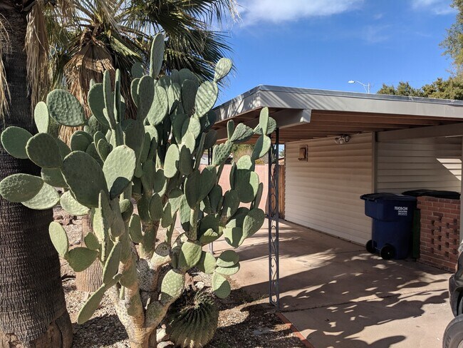 Foto del edificio - 3 Bedrooms 2 Bath Eastside Rental
