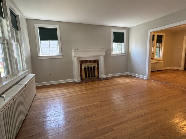 Living room - 24 Tyre Ave