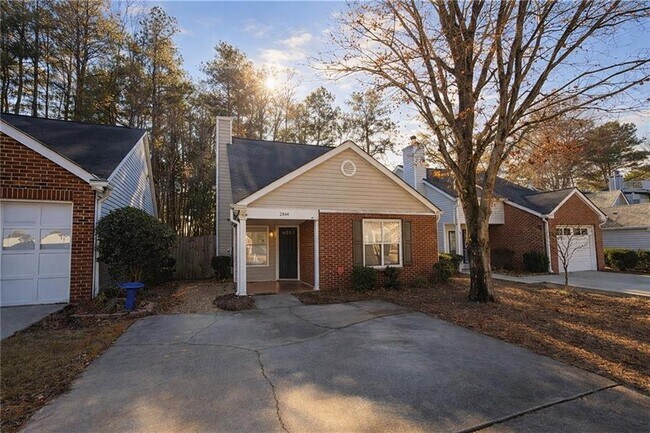 Foto del edificio - 2644 St Charles Ln NW