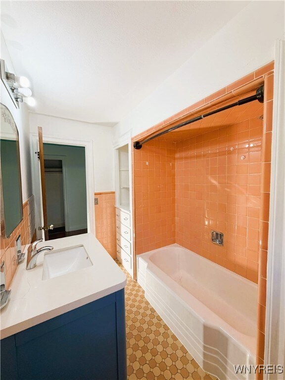 Primary Photo - 414 Washington Ave