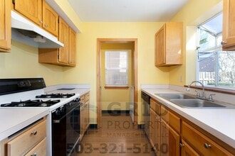 Building Photo - 3948 N Michigan Ave