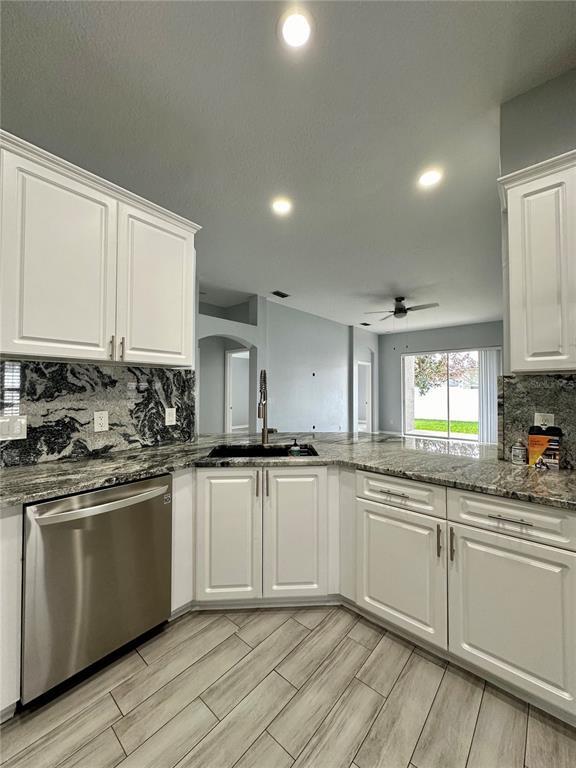 Foto del edificio - 2951 Hickory Grove Dr