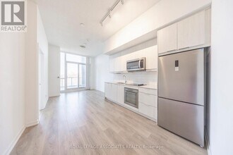 Building Photo - 36 Forest Manor Rd