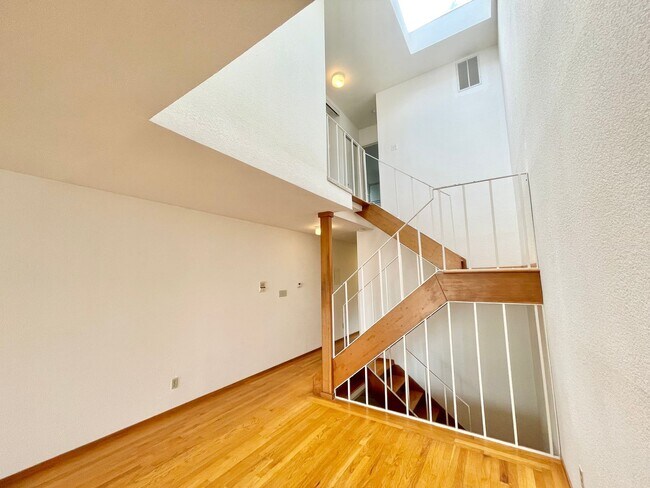 Foto del edificio - 1245-1247 Broderick St