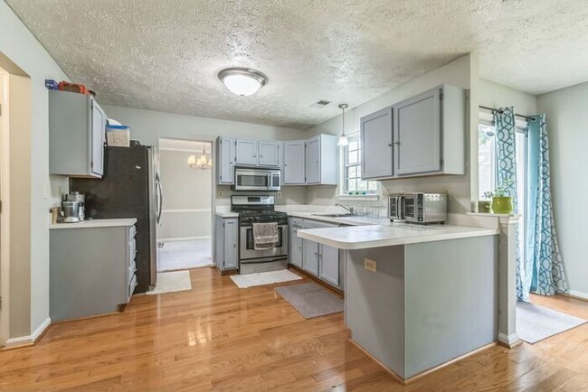 Building Photo - 5302 Treefish Ct