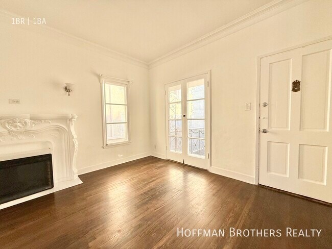 Building Photo - 5447 1/2 Harold Way -8
