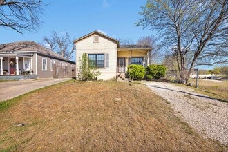 Building Photo - 652 N San Ignacio Ave