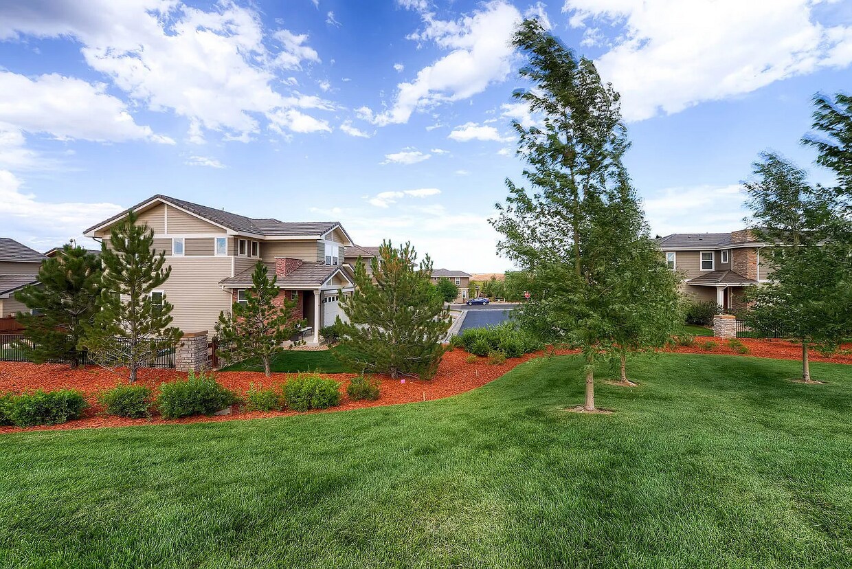 Building Photo - 10531 Rutledge St