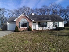 Building Photo - 2235 Rosecran Cir