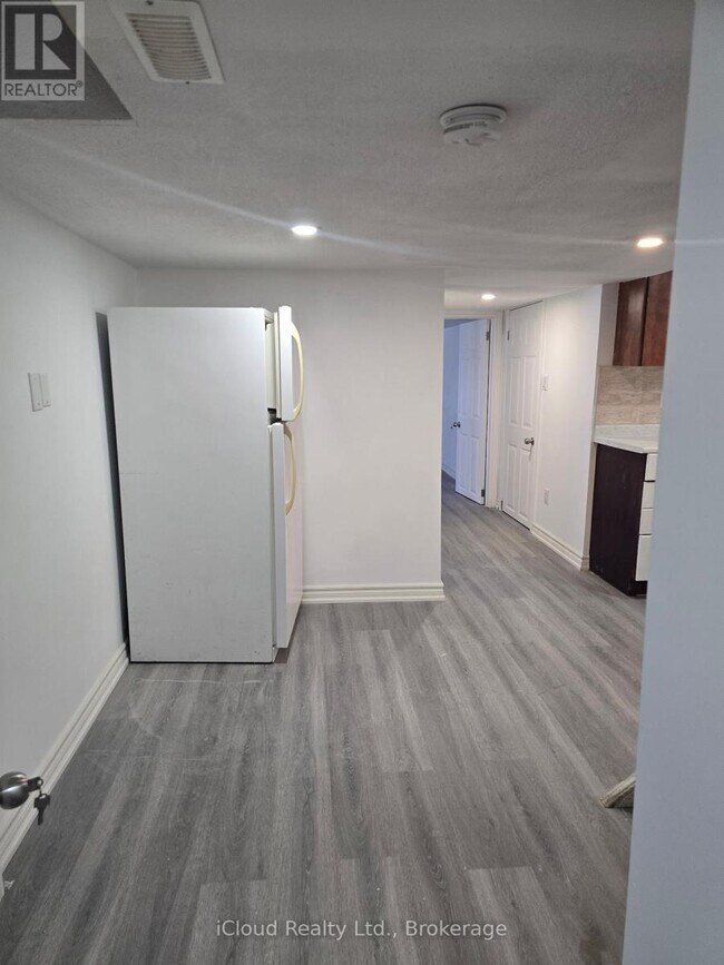 Photo du bâtiment - 8 York St