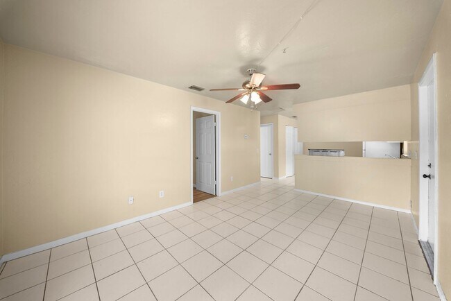 Foto del edificio - 5447-5449 10th Ave