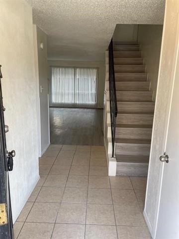 Foto del edificio - 915 N Elm St