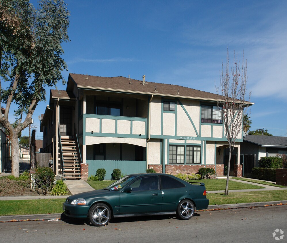 Building Photo - 4261-4269 Howard Ave
