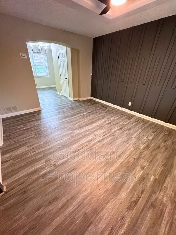 Foto del edificio - 3548 McShane Way