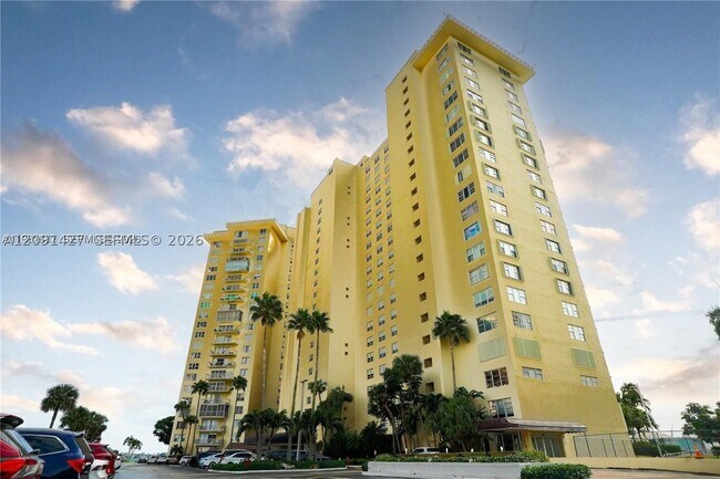 Foto del edificio - 11111 Biscayne Blvd