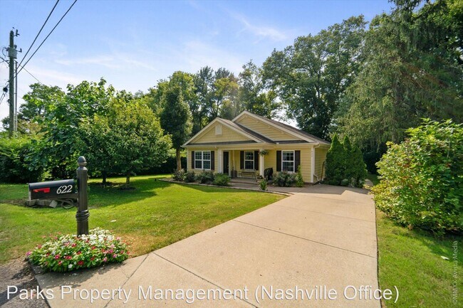 Building Photo - 3 br, 2 bath House - 622 W End Circle