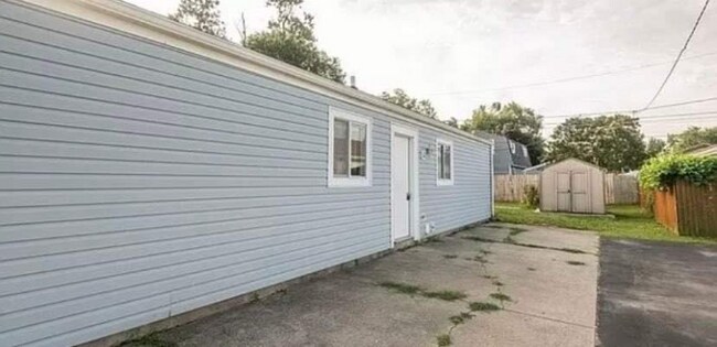 Foto del edificio - 313 Farnstead Dr