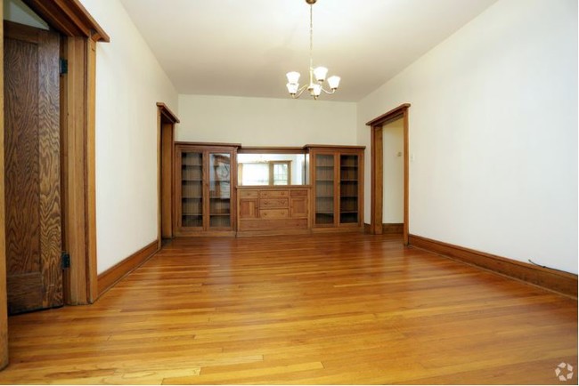 Dining rooms with built in cabinets (most apts) - Ardmore Winthrop