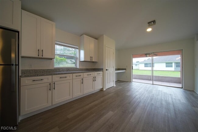Foto del edificio - 1502 Scholar Ct