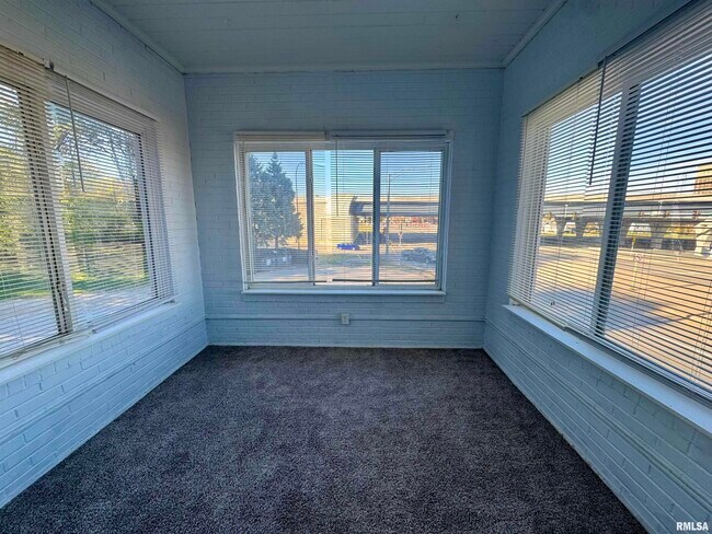 Foto del edificio - 2028 7th Ave