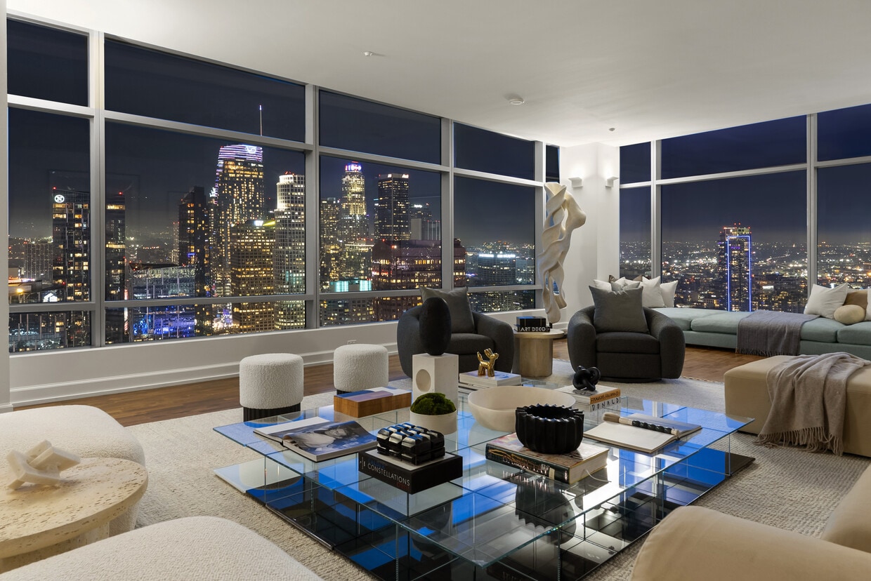 Photo - 900 W Olympic Blvd (Los Angeles, CA)