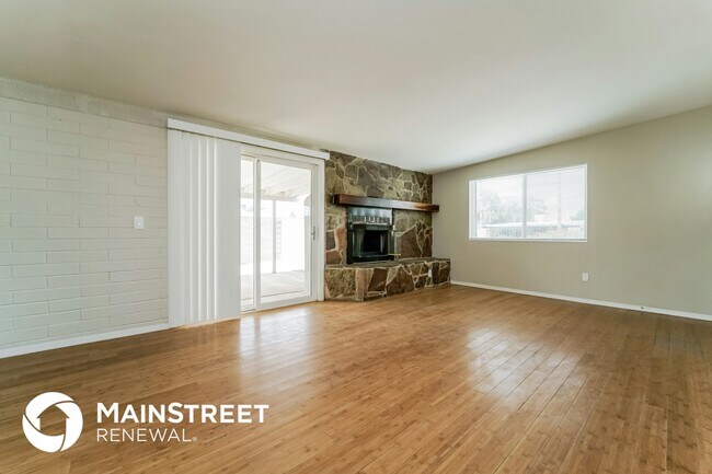 Building Photo - 8510 E Ruby Dr