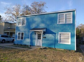 Building Photo - 118 E Olive St