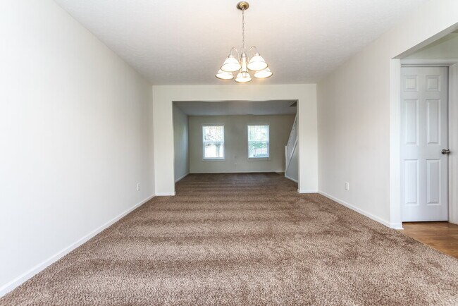 Building Photo - 10783 Standish Pl