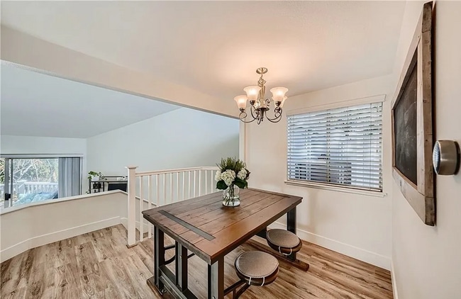 Building Photo - "Chic Coastal Living: Spacious 1-Bedroom C...