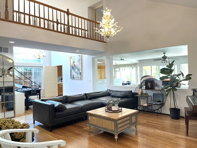 Building Photo - 10841 Portobelo Dr